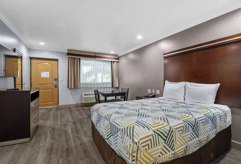 デラックスルーム, Motel 6 Carlsbad, Ca North