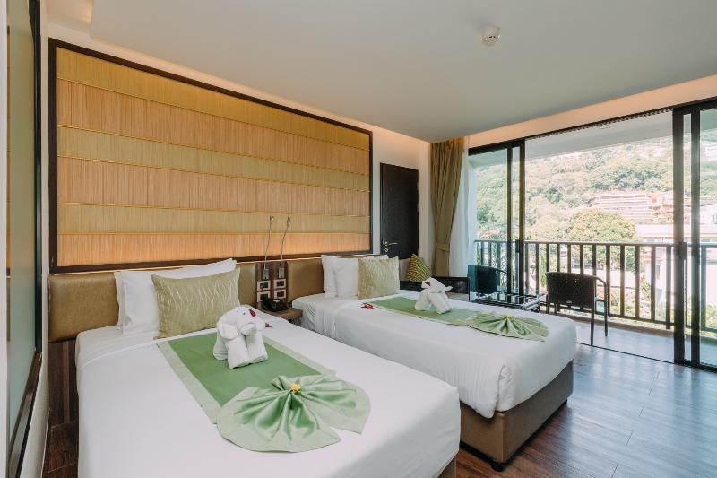 디럭스 룸, The Beach Heights Resort Sha Plus