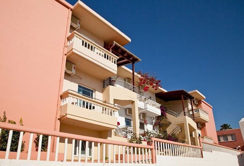 اتاق استاندارد چهارنفره با چشم‌انداز باغ, The Noverian Antama Organic Beach Resort Chania