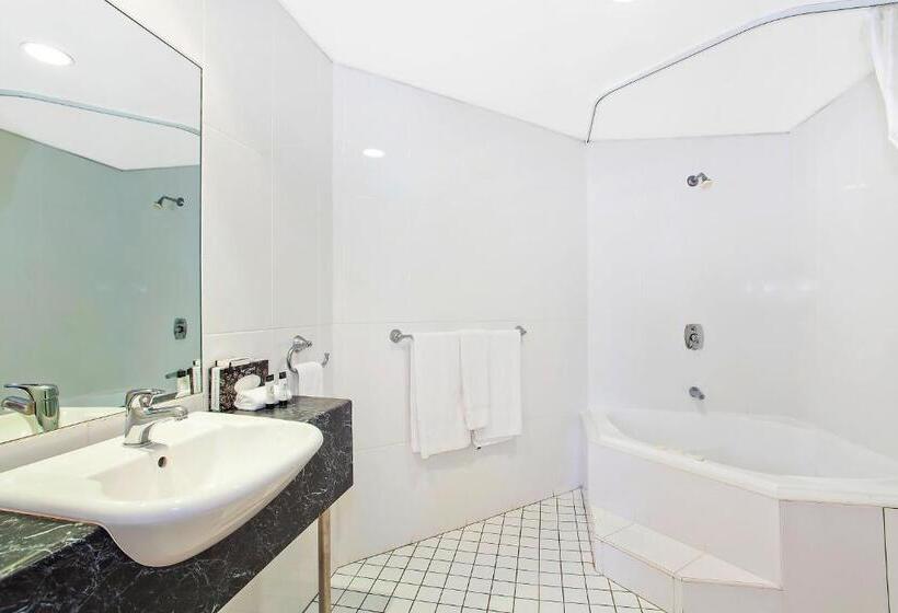 ２ベッドルームアパートメント, Boulevard On Beaumont