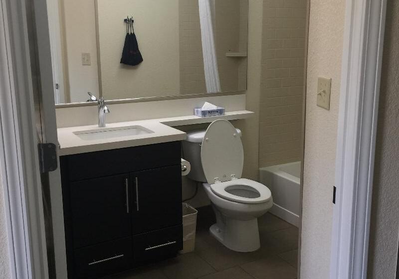 غرفة قياسية, Candlewood Suites Woodward, An Ihg