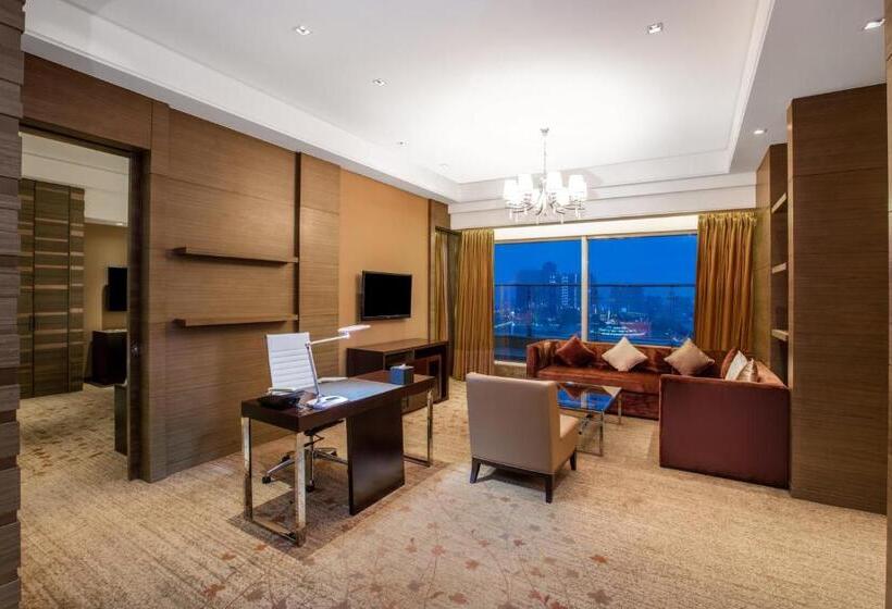 스위트 킹사이즈 침대, Crowne Plaza Nanjing Jiangning, An Ihg