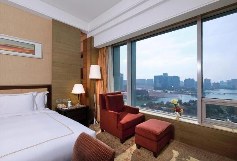 스탠다드 룸 킹사이즈 침대, Crowne Plaza Nanjing Jiangning, An Ihg