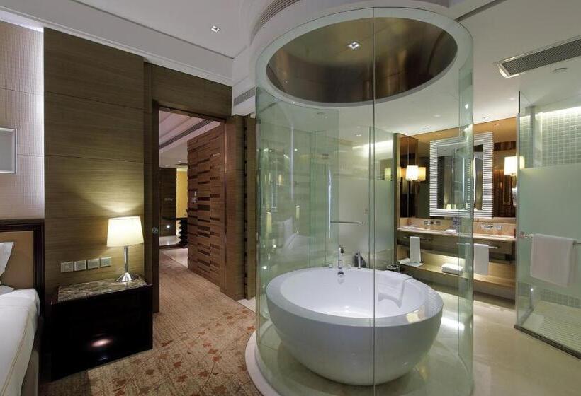 스탠다드 룸 킹사이즈 침대, Crowne Plaza Nanjing Jiangning, An Ihg