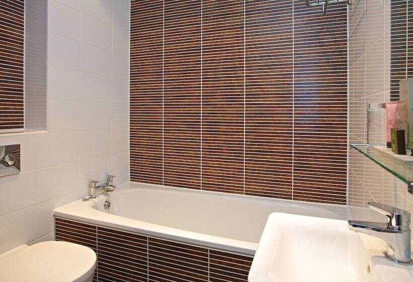 Номер Deluxe, Dartington Hall