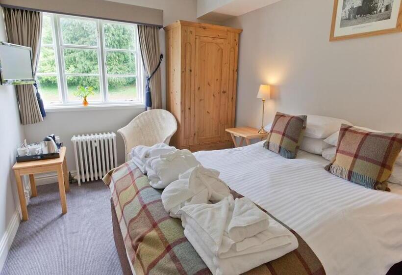 Standard room with outdoor bath, Dartington Hall