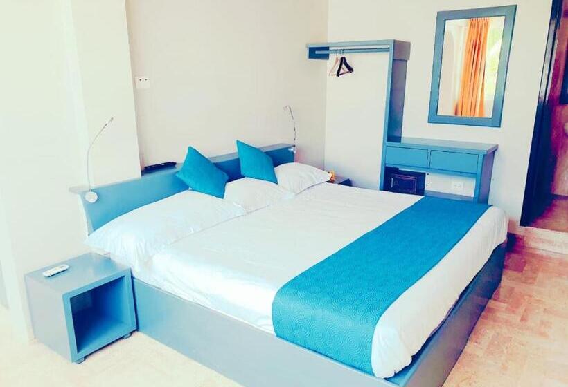 Студия Стандарт, 5th Av Sol Del Caribe Apart
