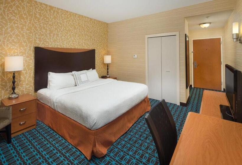带大床的标准间, Fairfield Inn And Suites Cleveland
