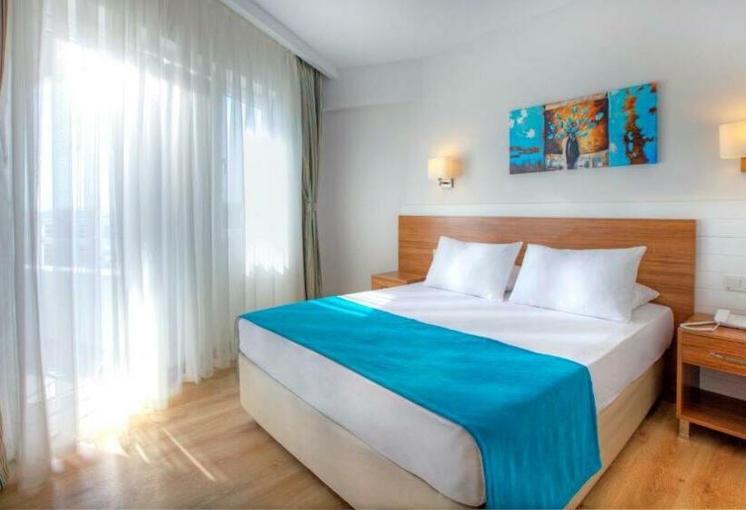 اتاق لوکس خانوادگی, Grand Park Lara