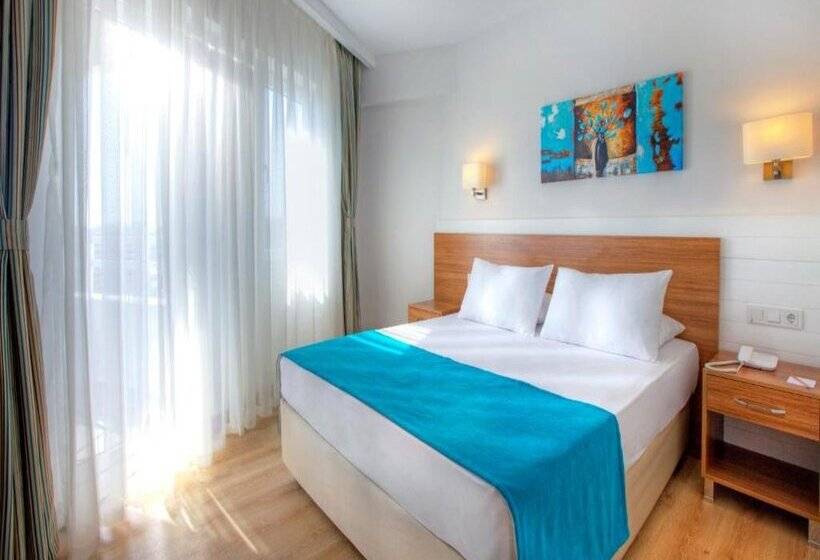 اتاق خانوادگی, Grand Park Lara