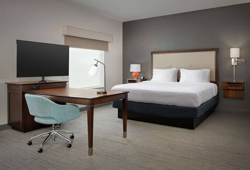 جناح لذوى الاحتياجات الخاصة, Hampton Inn & Suites Portland/hillsboroevergreen Park