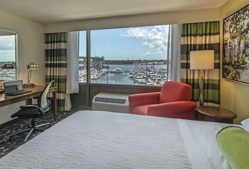 景色の見えるダブルベッドスタンダードルーム, Hilton Garden Inn Charleston Waterfront/downtown