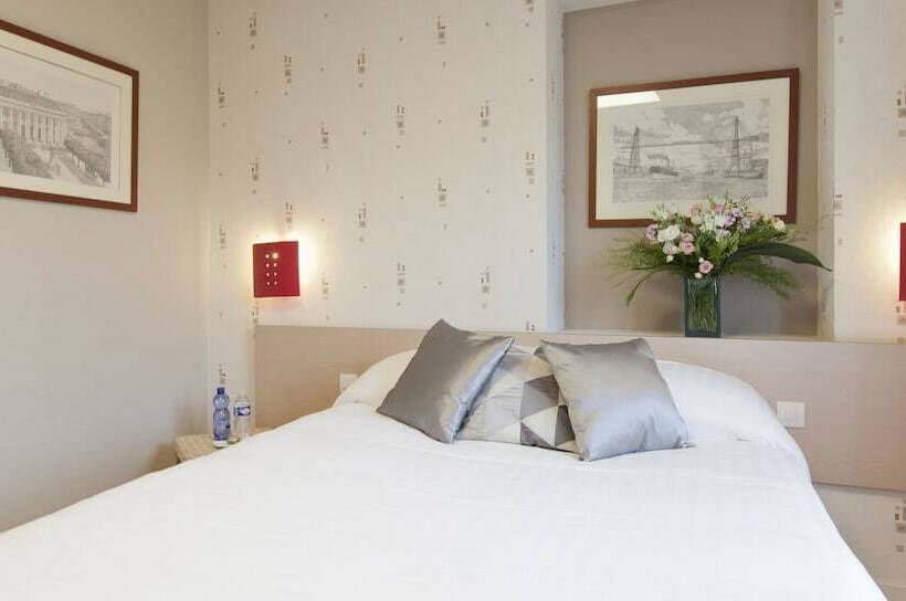 اتاق استاندارد, Logis Hôtel Duquesne