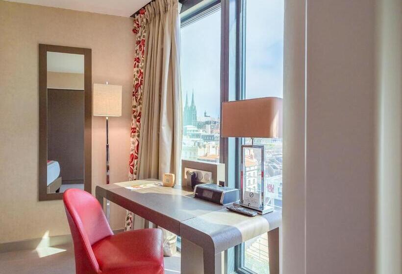 سوئیت جونیور با تخت بزرگ, Mercure Clermont Ferrand Centre Jaude