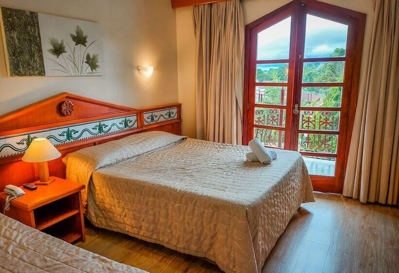 디럭스 트리플 룸, Nacional Inn Campos Do Jordao