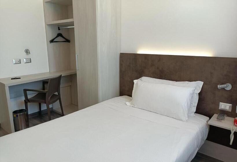 חדר בסיסי, Phi Hotel Milano