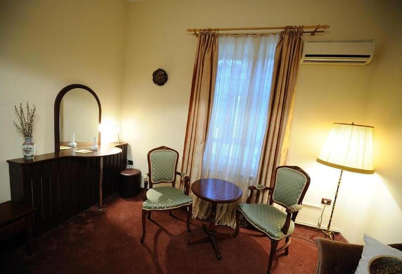 수피리어 룸, Royal Craiova