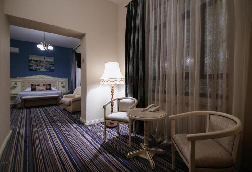 수피리어 룸, Royal Craiova