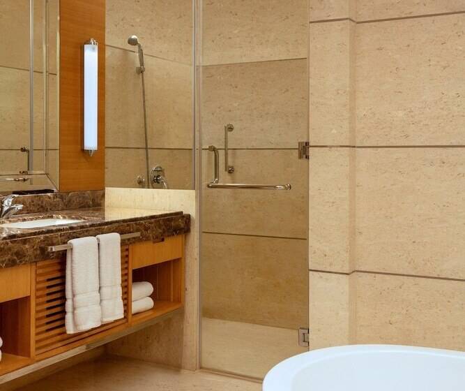Студио Executive, The Westin Chennai Velachery
