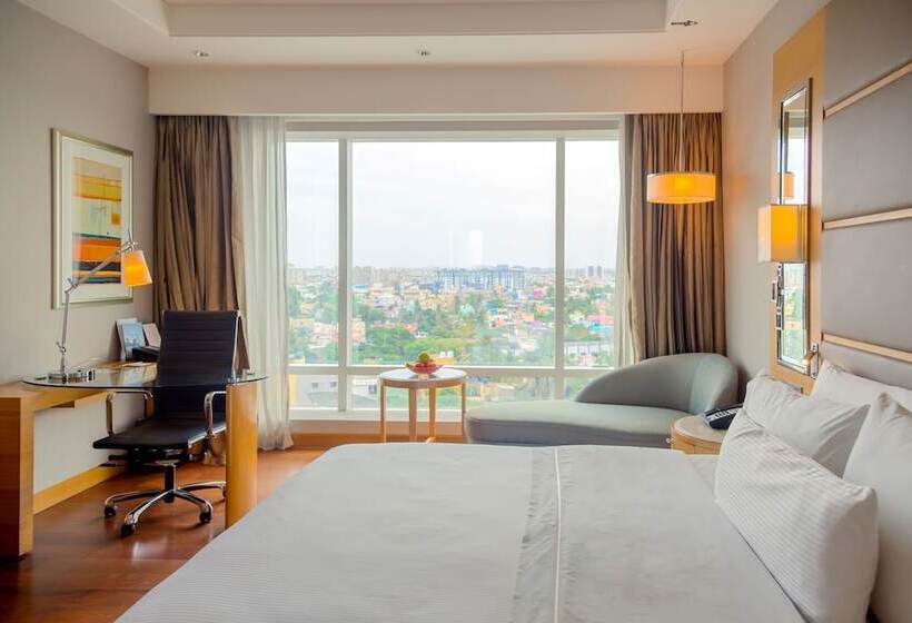Номер Стандарт Двуспальная Кровать, The Westin Chennai Velachery