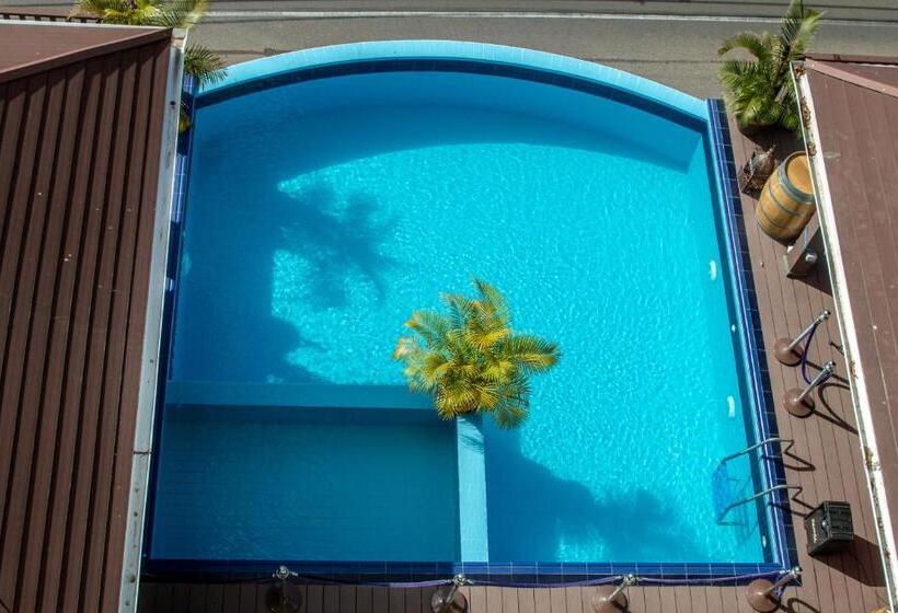 اتاق استاندارد, Treasure Cove Hotel & Restaurant
