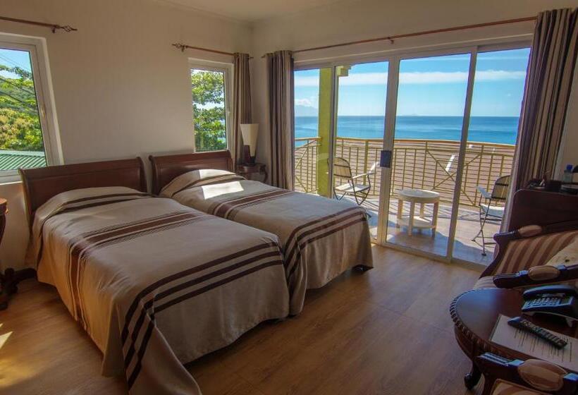 اتاق استاندارد, Treasure Cove Hotel & Restaurant