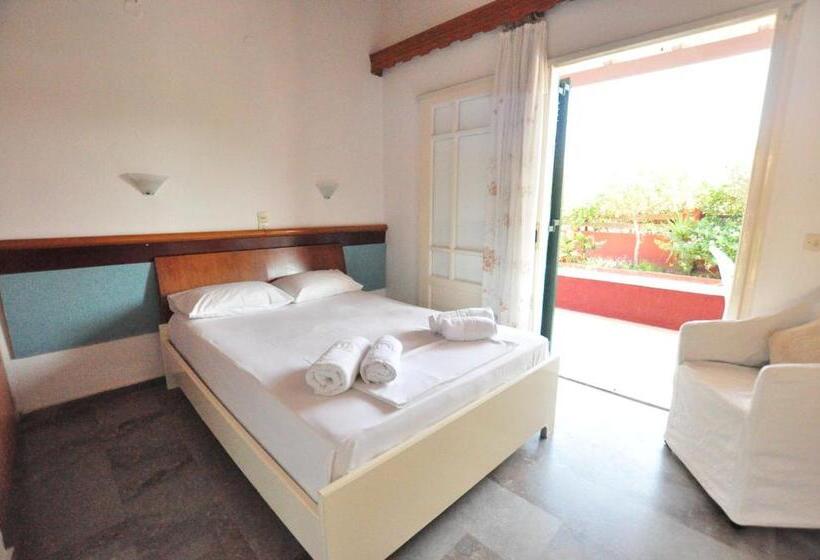 ツーベッドルーム　ヴィラ, Tassos Apartments