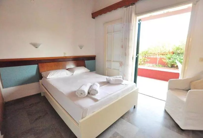 ツーベッドルーム　ヴィラ, Tassos Apartments