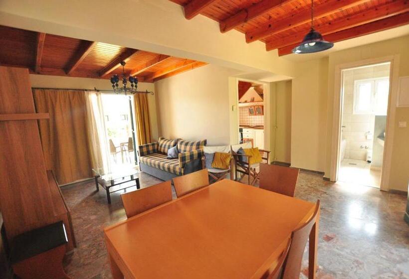 ツーベッドルーム　ヴィラ, Tassos Apartments