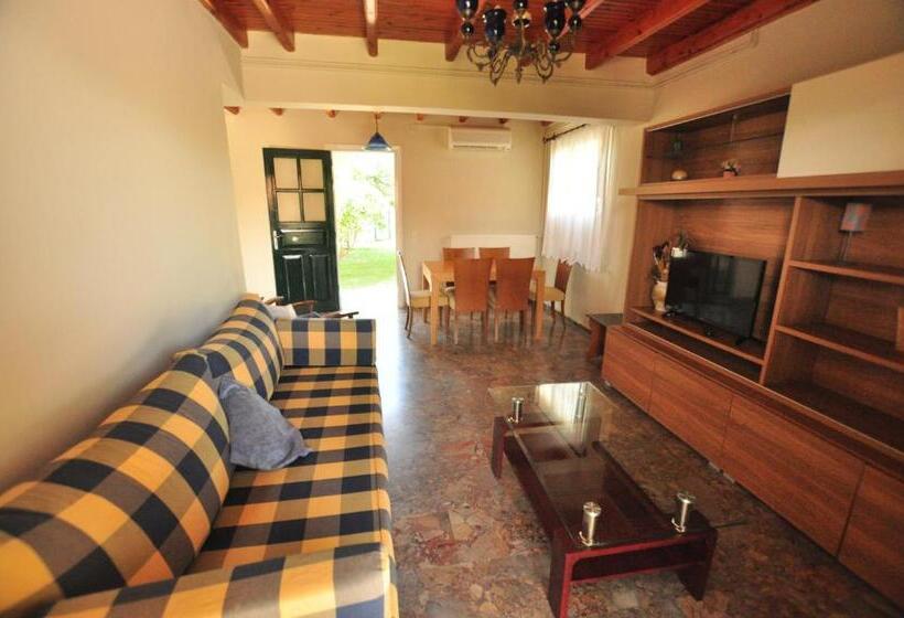 ツーベッドルーム　ヴィラ, Tassos Apartments