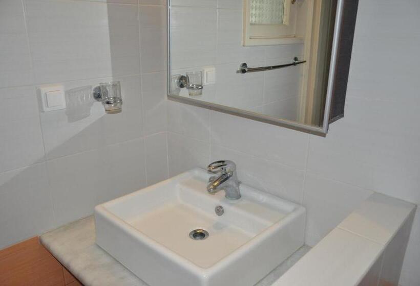 ドゥプレックスルーム, Tassos Apartments