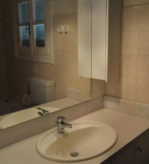 ドゥプレックスルーム, Tassos Apartments
