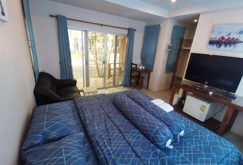 غرفة ديلوكس مزودة بشرفة, Bansuan Sangtawan Resort