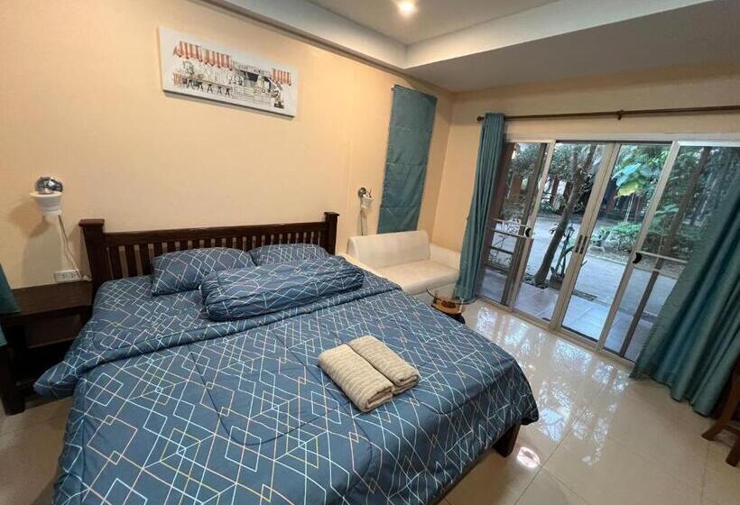 غرفة ديلوكس مزودة بشرفة, Bansuan Sangtawan Resort