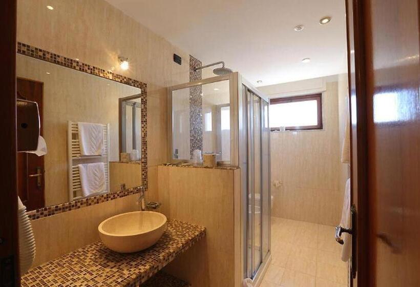 スタンダードルーム, Bergamo Mare Mhotelsgroup