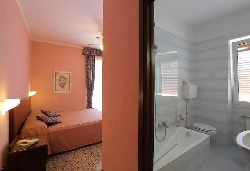 スタンダードルーム, Bergamo Mare Mhotelsgroup