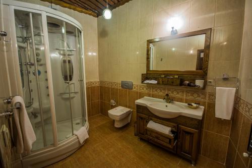 バルコニー付きスタンダードルーム, Assiana Cave