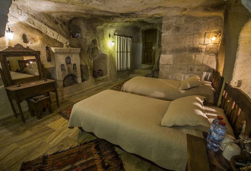 スタンダードルーム, Assiana Cave