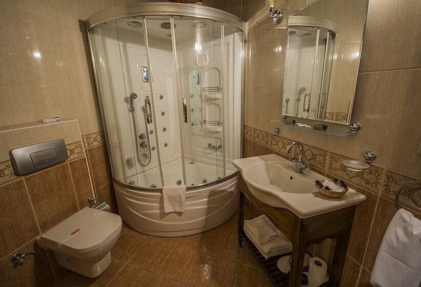 スイート, Assiana Cave