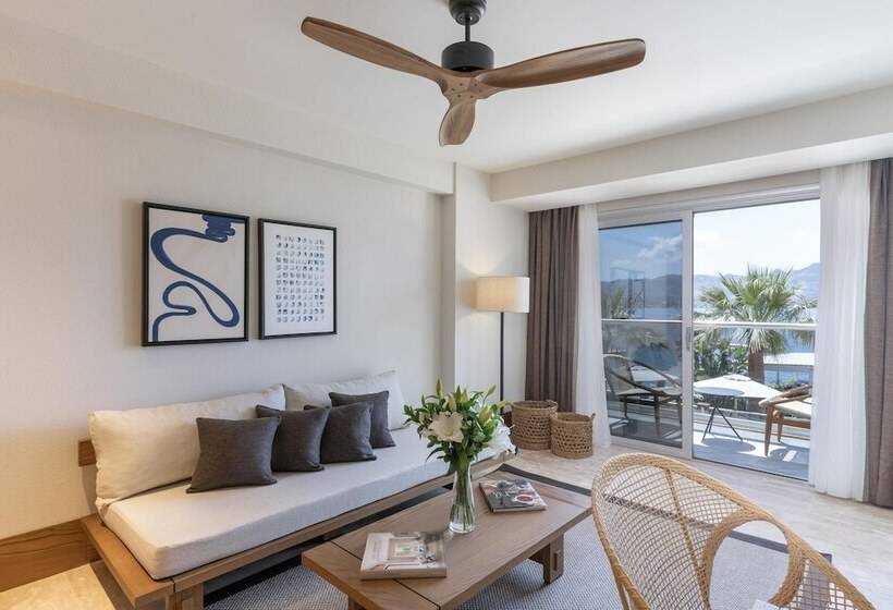 سوییت جونیور, Avantgarde Refined Yalıkavak