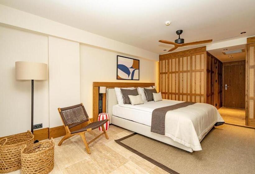 سوییت جونیور, Avantgarde Refined Yalıkavak