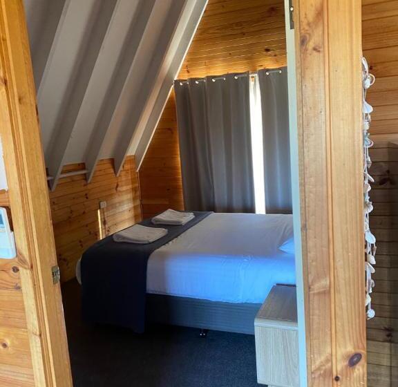 بنجلو قياسى, Bicheno By The Bay