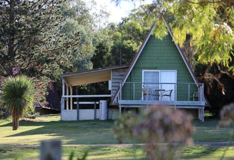 بنجلو ديلوكس, Bicheno By The Bay