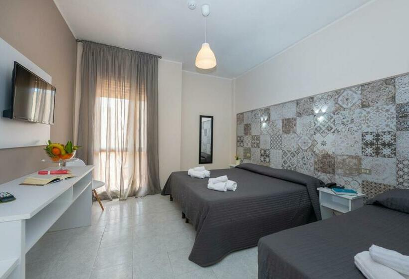 Номер Стандарт Трехместный, Club Eloro