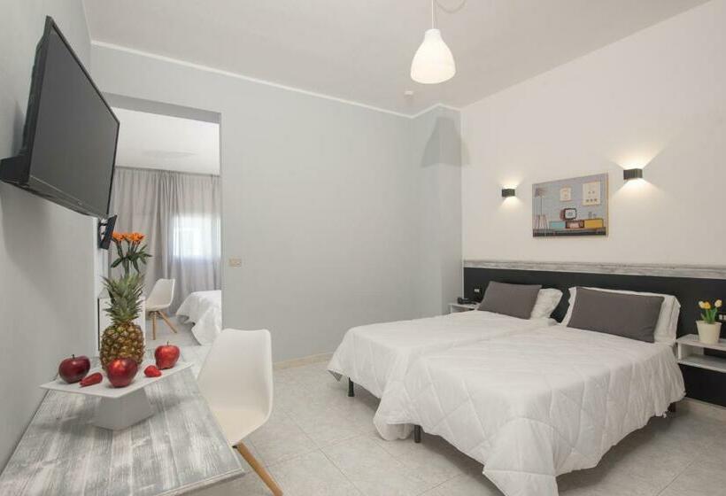 Семейный Номер Совместный Санузел, Club Eloro