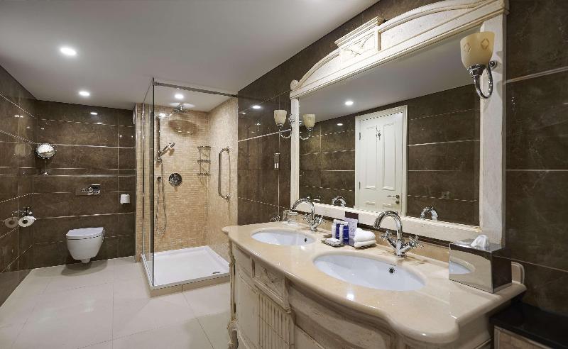 스위트 킹사이즈 침대, Doubletree By Hilton Hotel & Spa Liverpool