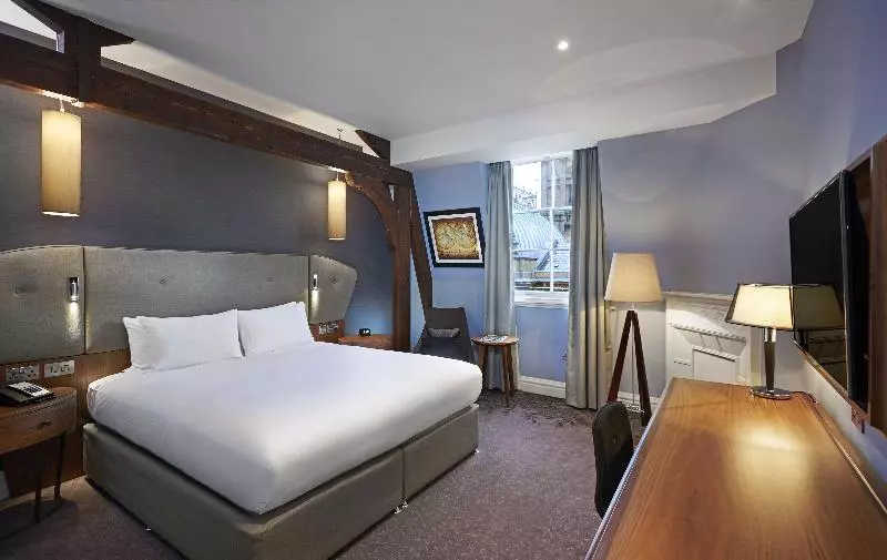キングサイズベッドのスーペリアルーム, Doubletree By Hilton Hotel & Spa Liverpool