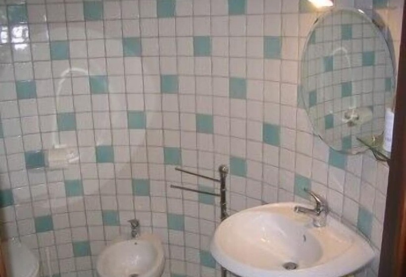Quarto Quádruplo Estandar, Elios Residence