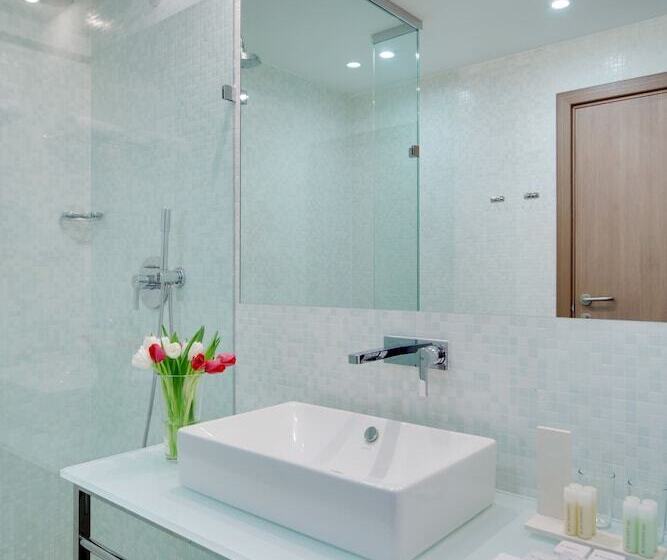 Номер Стандарт Вид на Реку, Golden Tulip Rosa Khutor