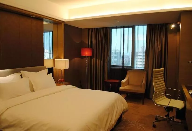 デラックスルーム, Guangzhou New Century